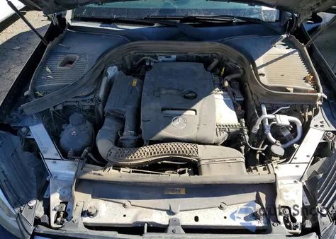 2019 Mercedes-Benz Glc 300 z USA, uszkodzony, nr VIN WDC0G4JB4KV122296